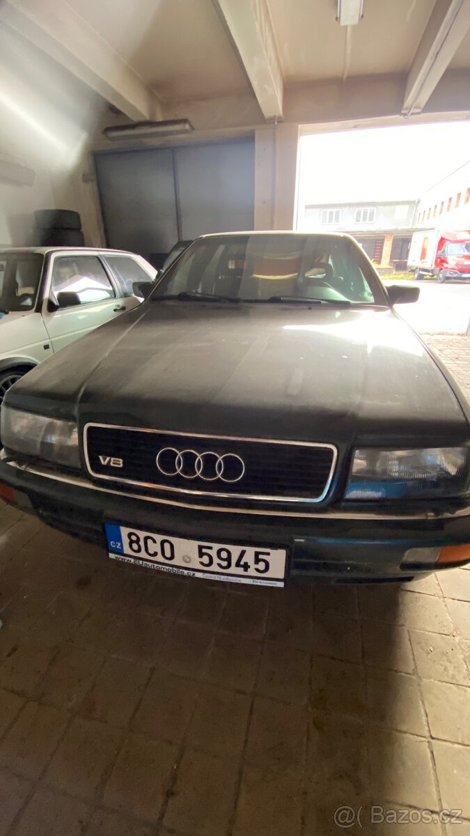 Audi V8 4.2 L 1992 , veterán , pojízdný , na značkách