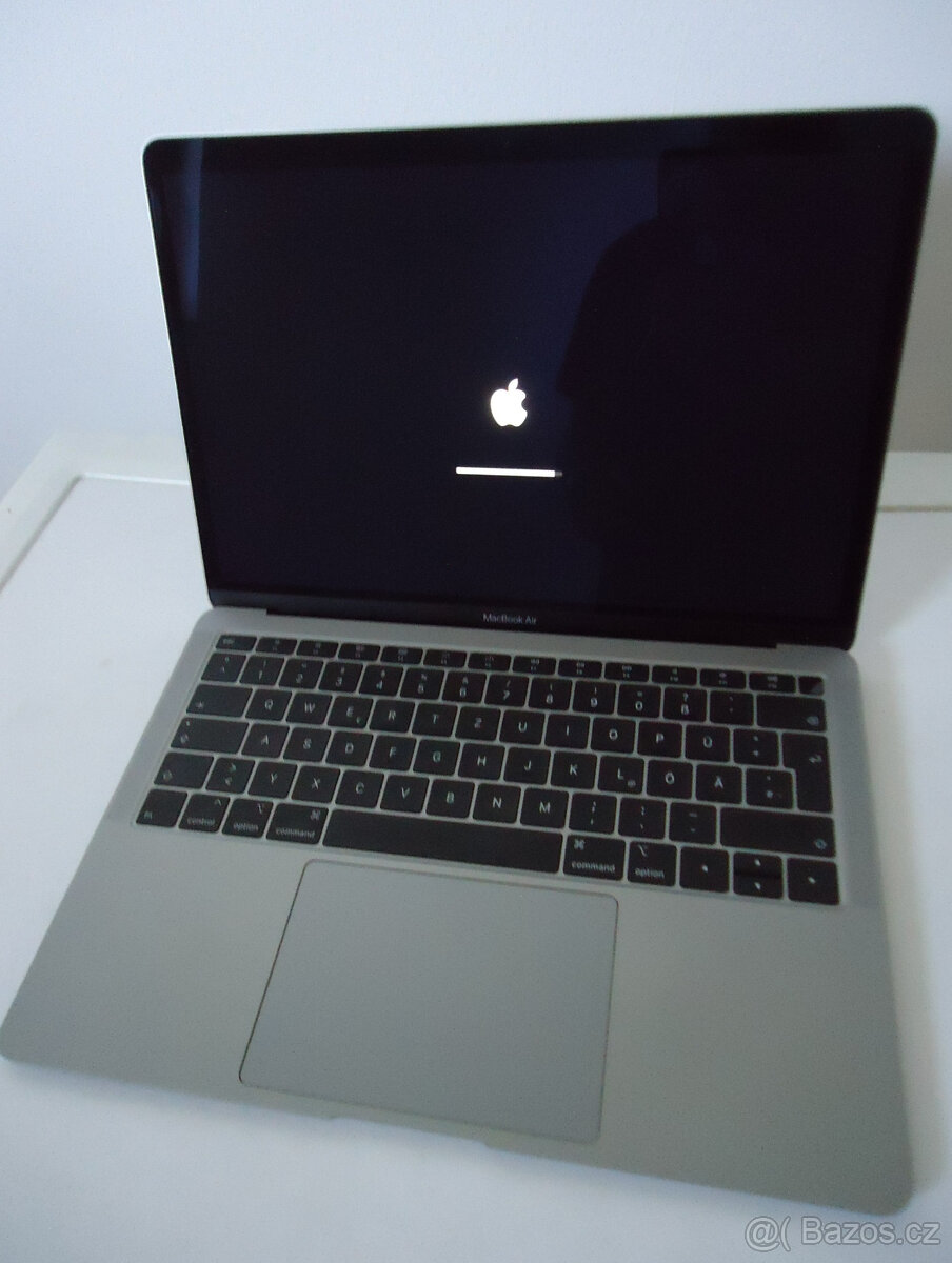 Macbook Air 13" retina 2018 model A1932