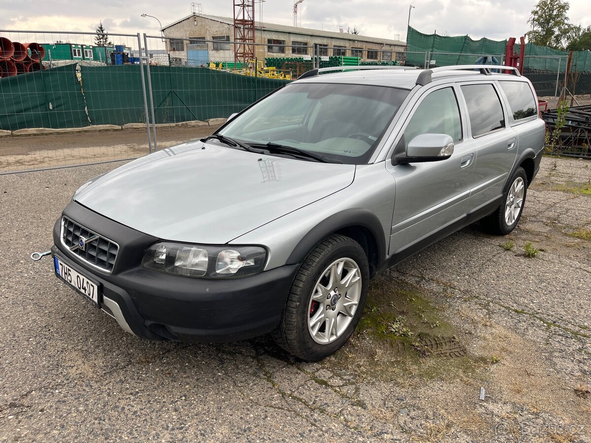 Volvo XC70 AWD 2.4 D5 - náhradní díly