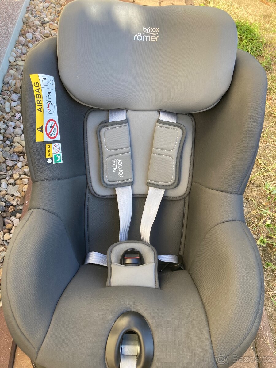 Britax Römer dualfix M i-size