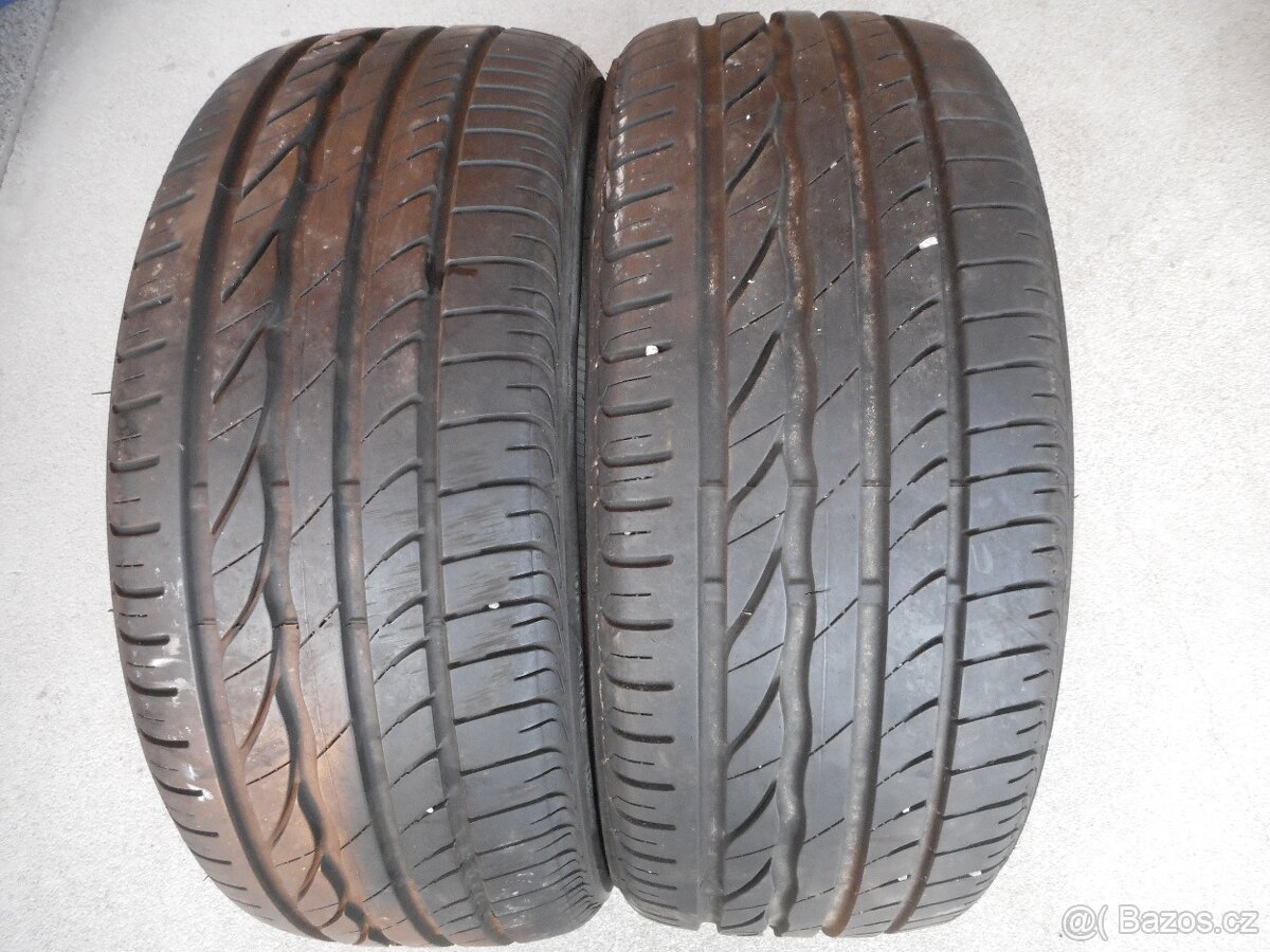 215/45R16 86H