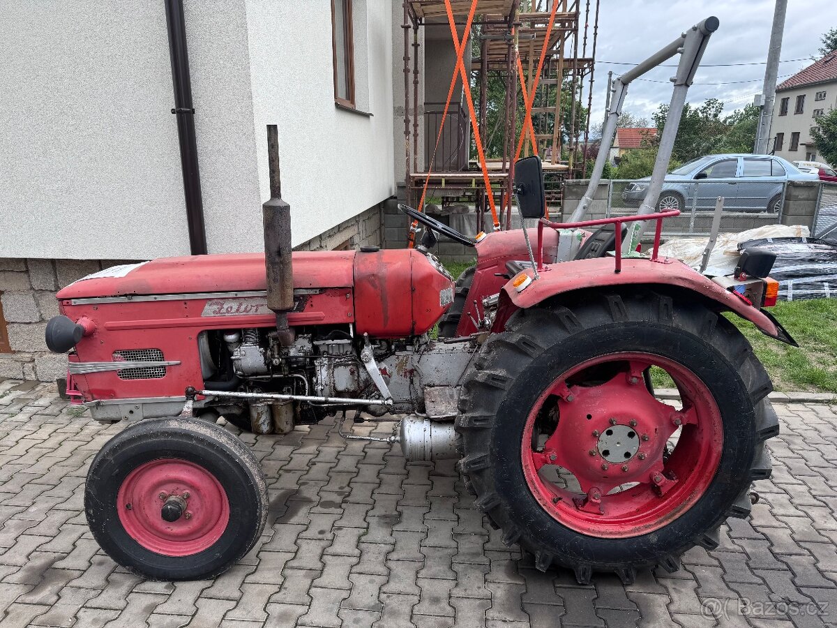 Zetor 2511  s ČR papírama