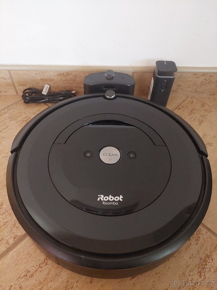 Robotický vysavač iRobot