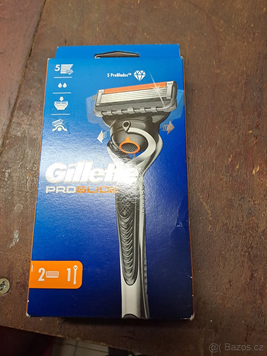 Holící strojek Gillette ProGlide nový