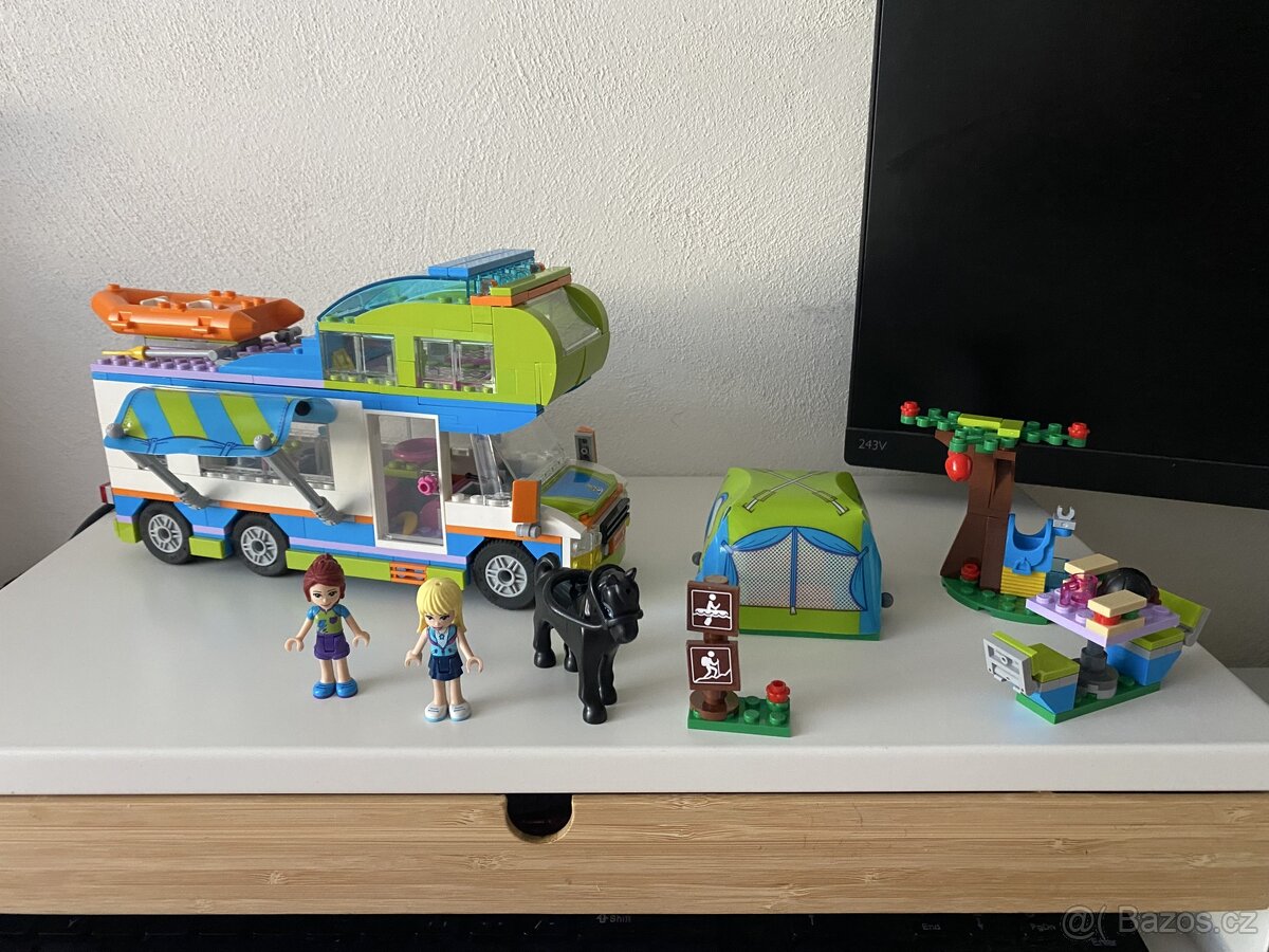 Lego Friends 41339 Mia a její karavan