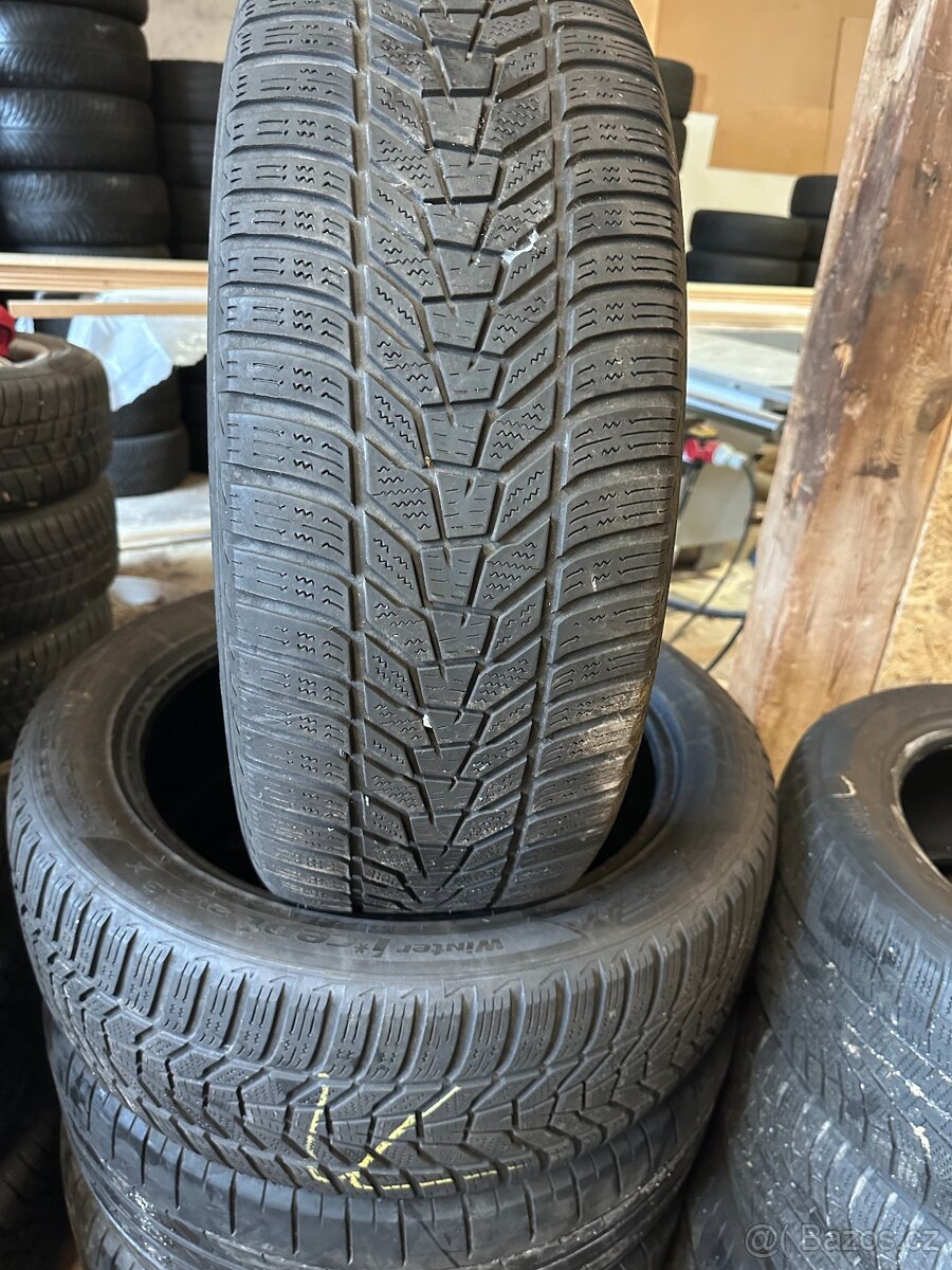 2ks zimních pneu 235/50 R19 - Hankook