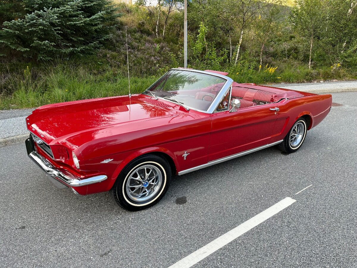 Ford Mustang V8 Cabrio