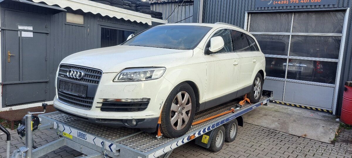 Audi Q7 4.2 tdi sline bose dily z celeho vozu