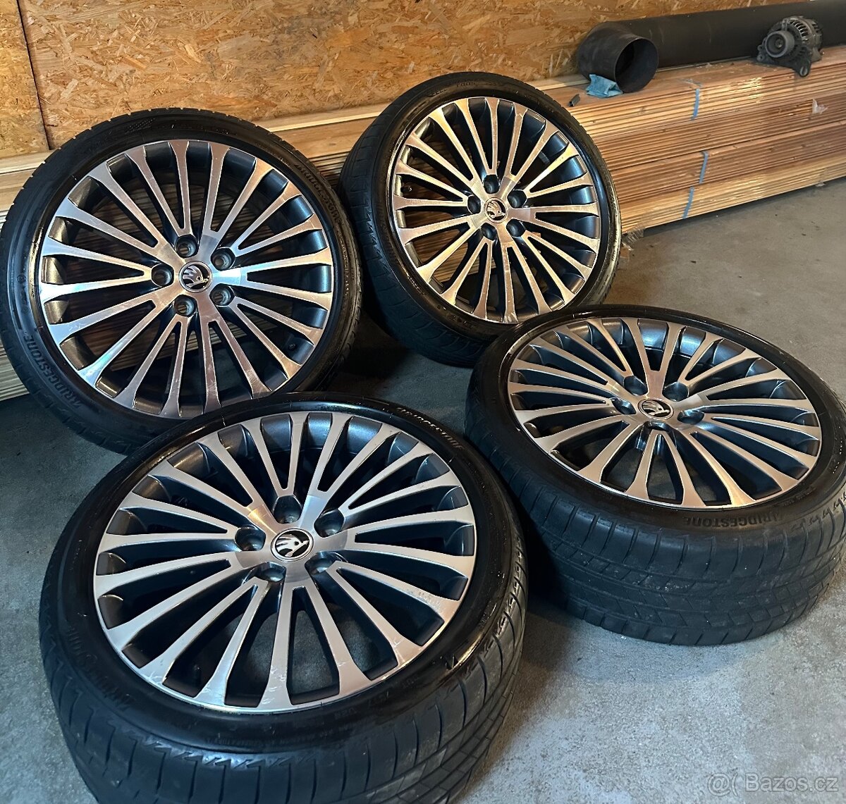 ALU Kola ŠKODA 5x112 R18 SIRIUS Letní Pneu 225/40/18