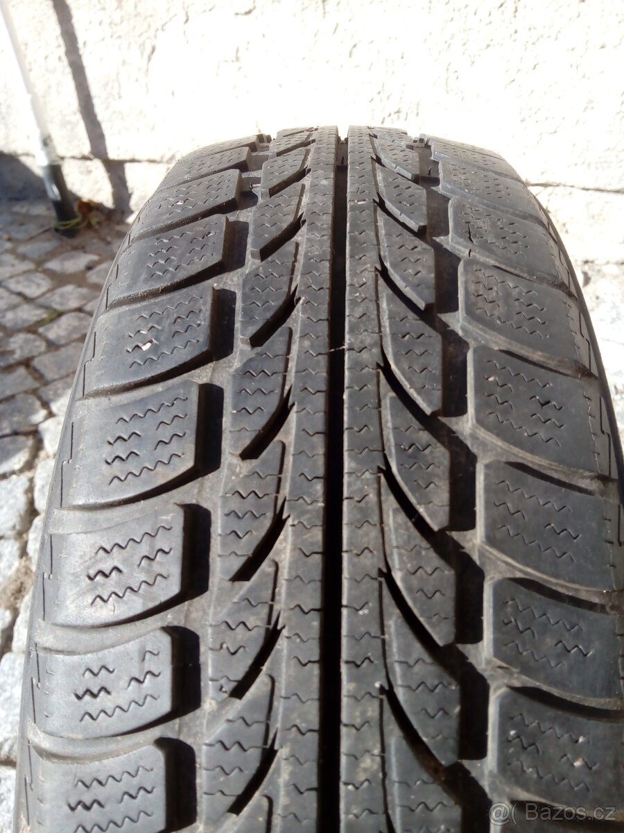 Zimní pneu 165/60 R14 Hankook Icebear w440