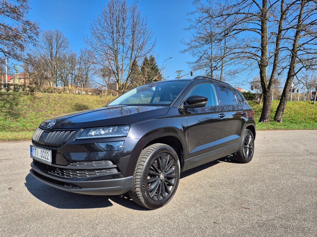 KAROQ 2.0TDi 110kw, 4x4, panorama, nezáv. topení,  DPH