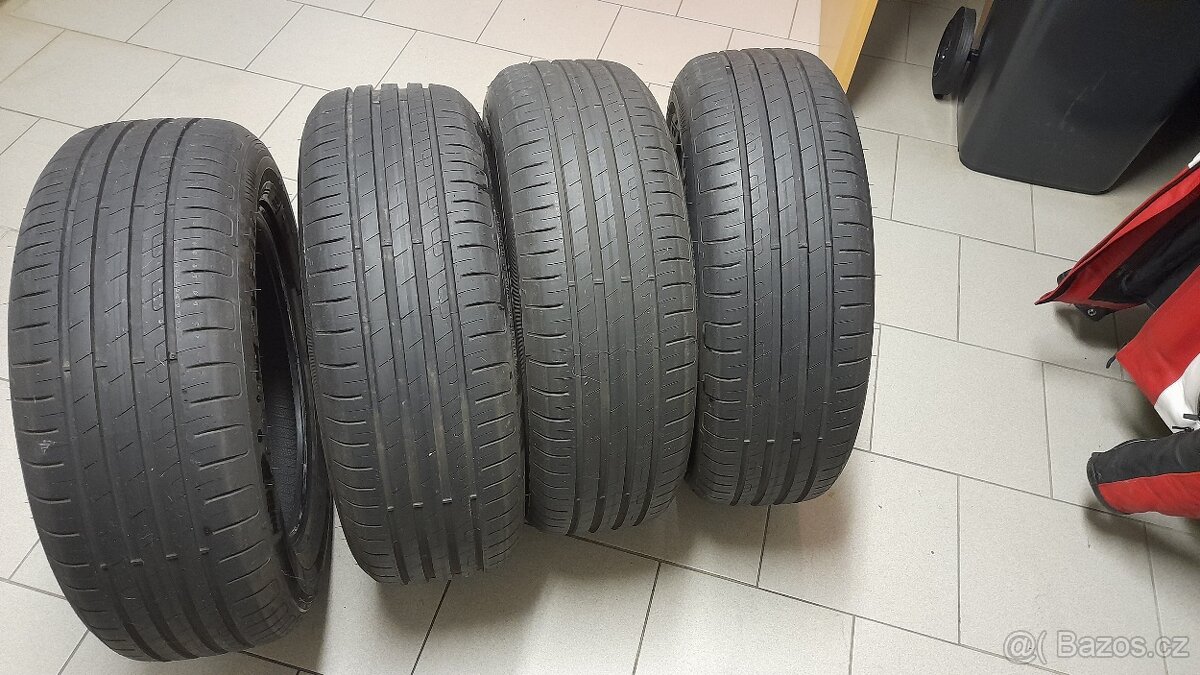 Good Year Efficient Grip 205/60R16 92V