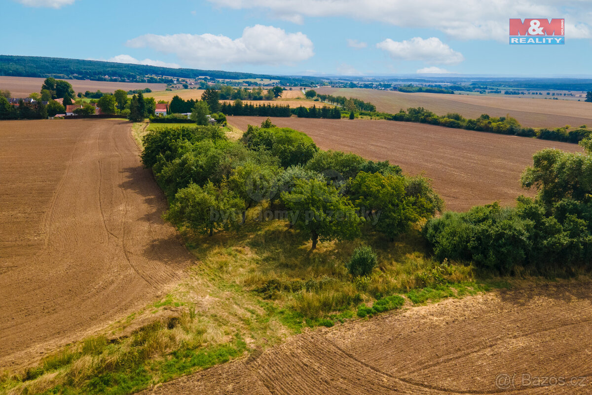 Prodej pozemku k bydlení, 1626 m², Kbelany