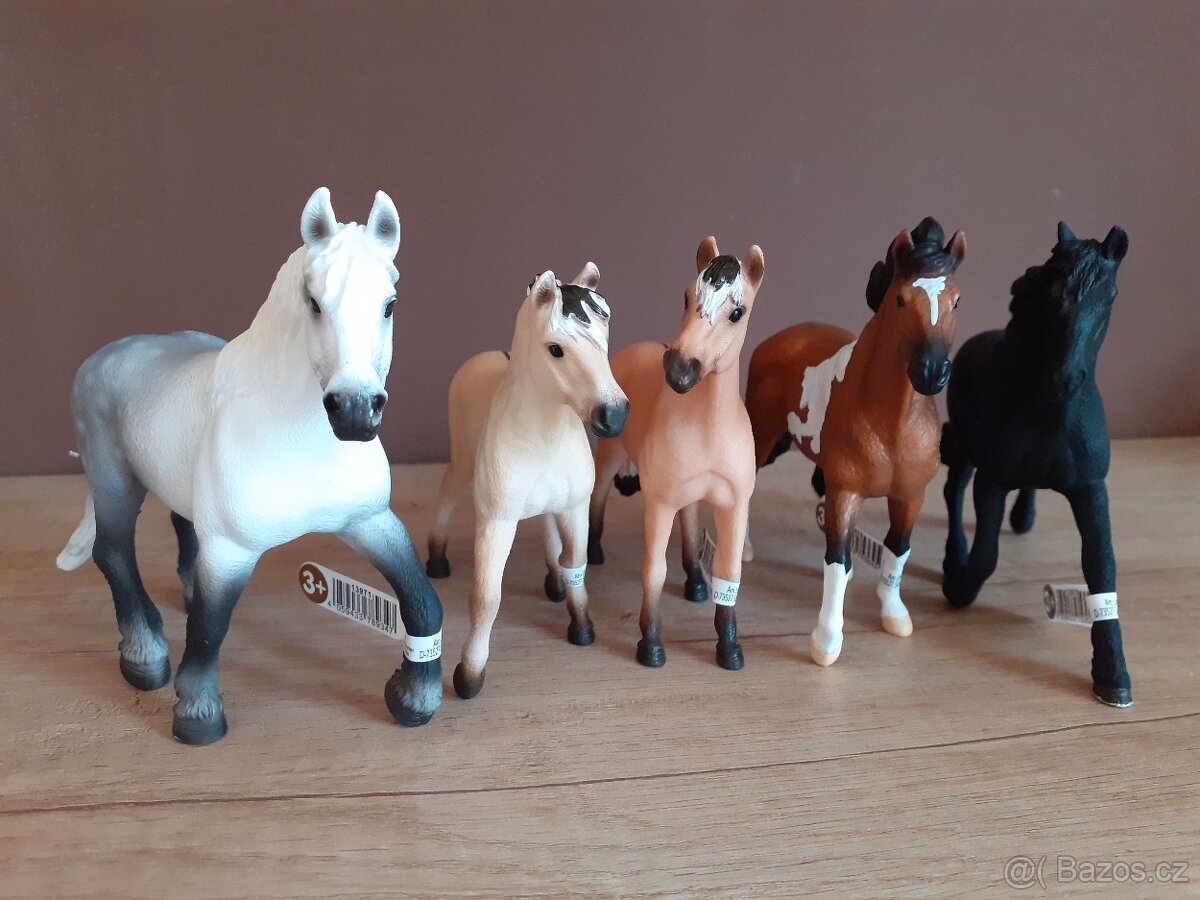 SCHLEICH Koně SBĚRATELSKĒ FIGURKY 77