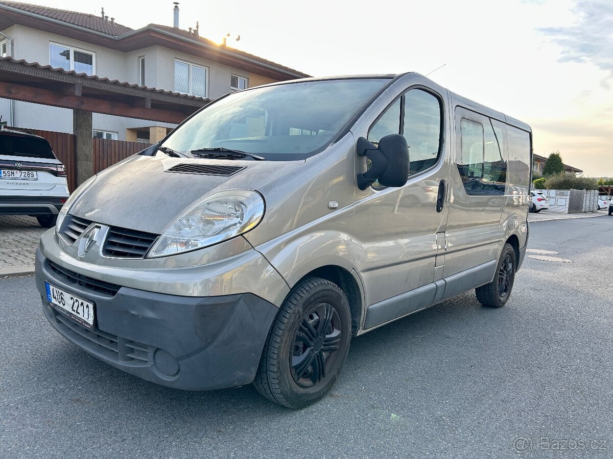 RENAULT TRAFIC 2.0 66KW DIESEL,6.MIST,NOVÉ VSTŘIKY