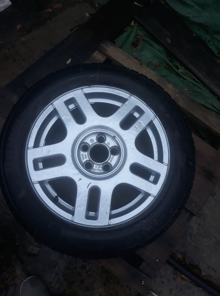 ALU kola VW Golf IV 5x100 R 16