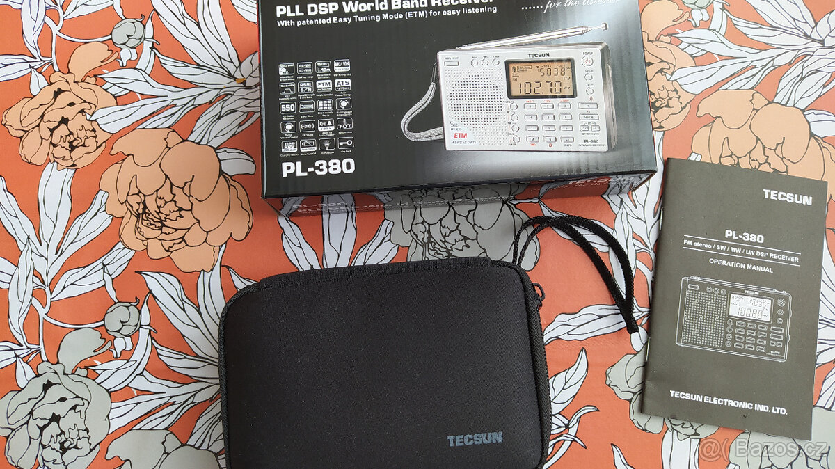 Tecsun PL-380 PLL DSP World Band Receiver