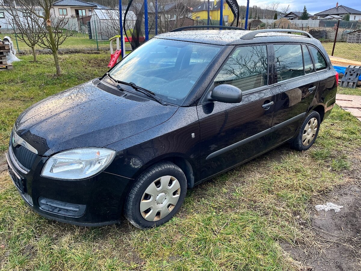 Škoda Fabia 2, 1.4 16V, 2009, nová STK, servisní kniha