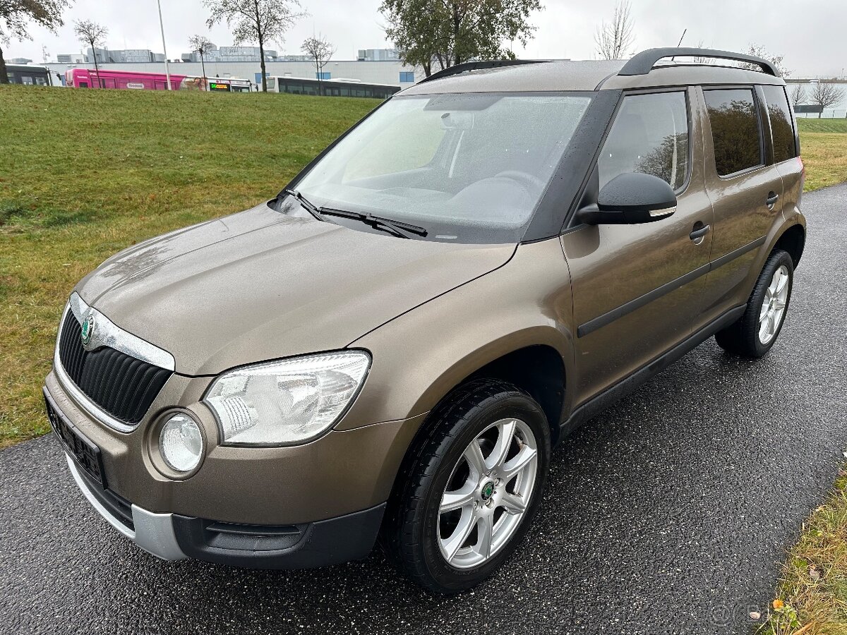 ŠKODA YETI 2.0 TDI AMBITION/ ZÁRUKA/PODZIMNÍ SLEVA