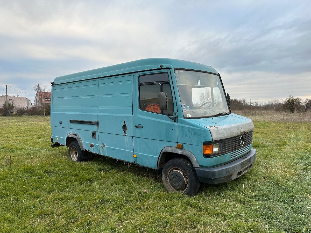 Mercedes Vario