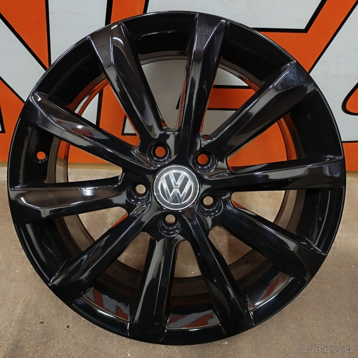 Originál kola VW Passat 6,5Jx17 ET41 po RENOVACI