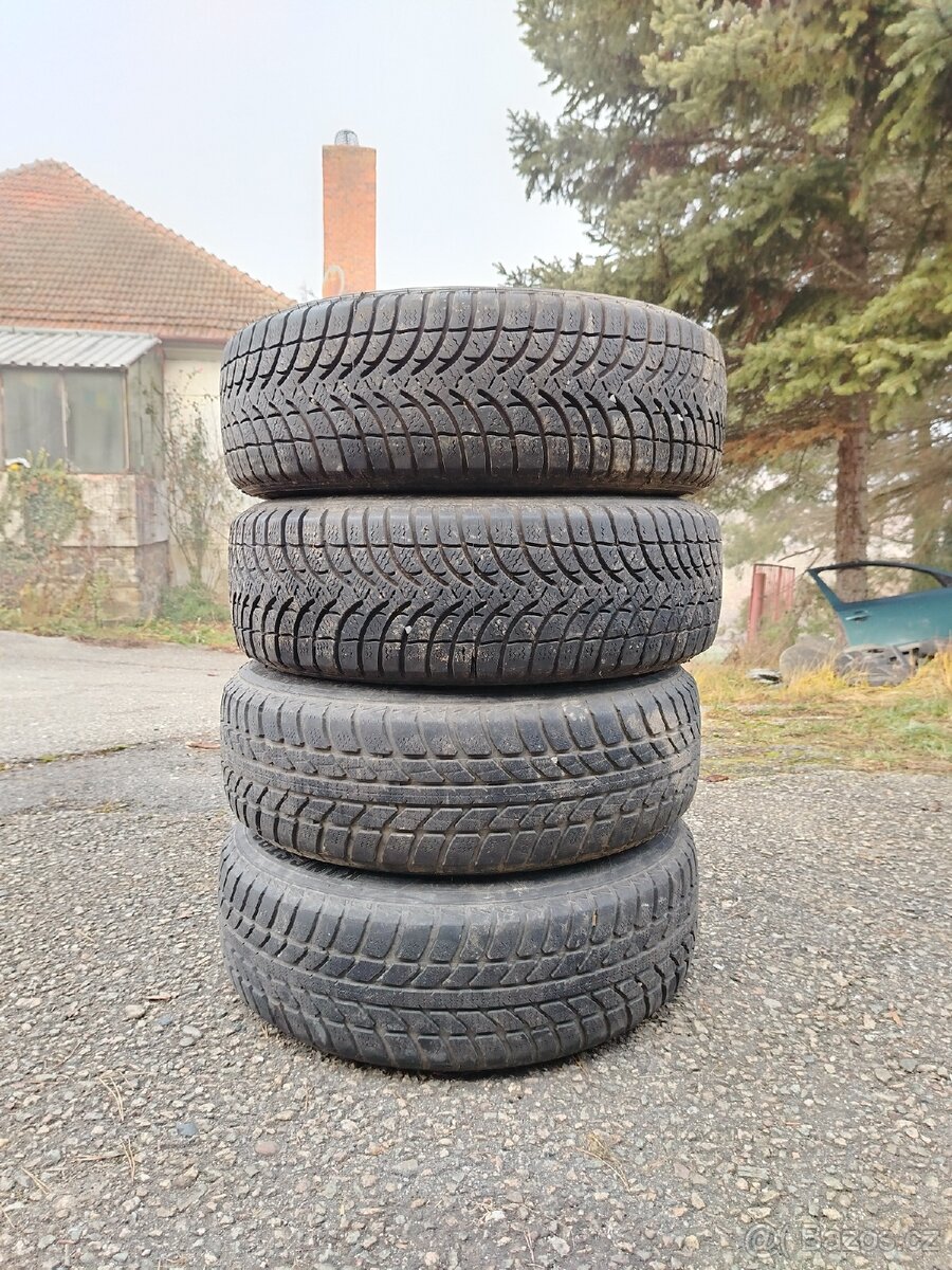 Sada zimních pneumatik 195/65 R15