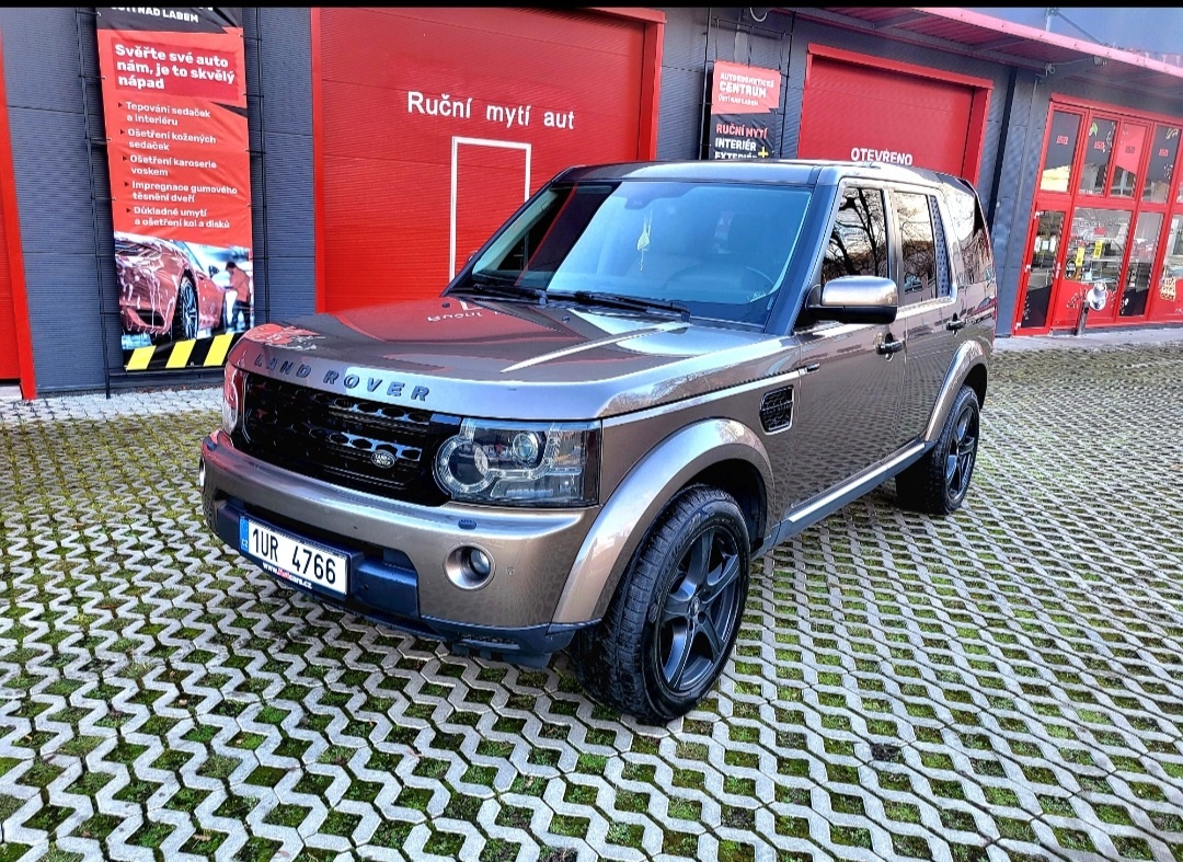 Land rover discovery 4