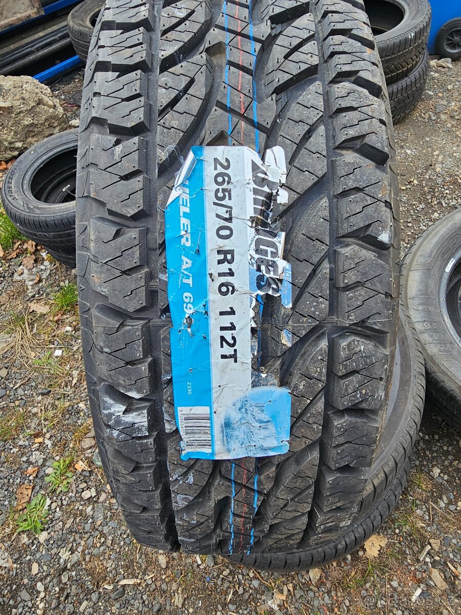 265/70 R16  112T Bridgestone