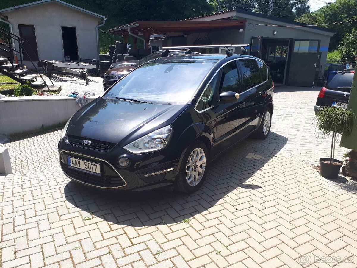 FORD  S-MAX  2,0 /TDCI -7 MÍST,  AUTOMAT