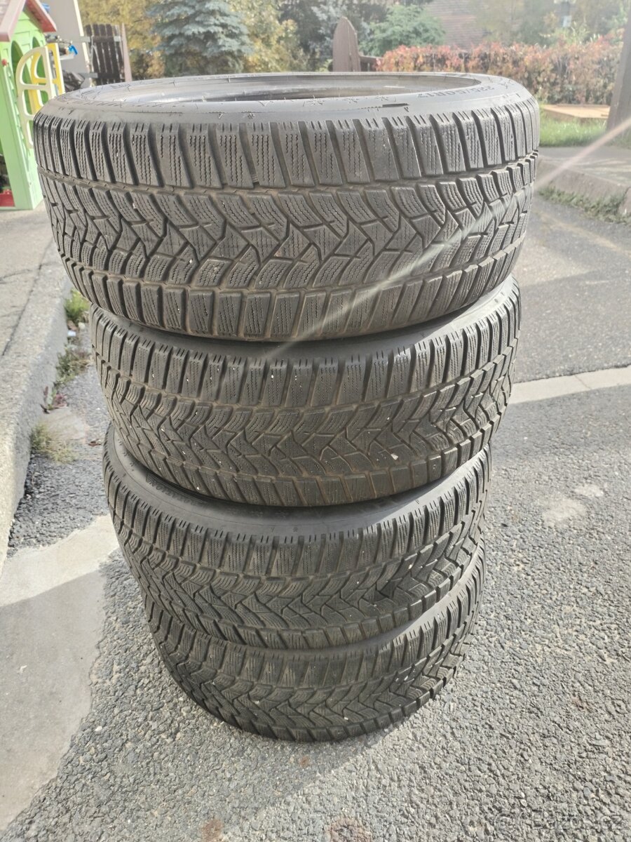 Zimní pneu 225/50/R17 DOT 3118