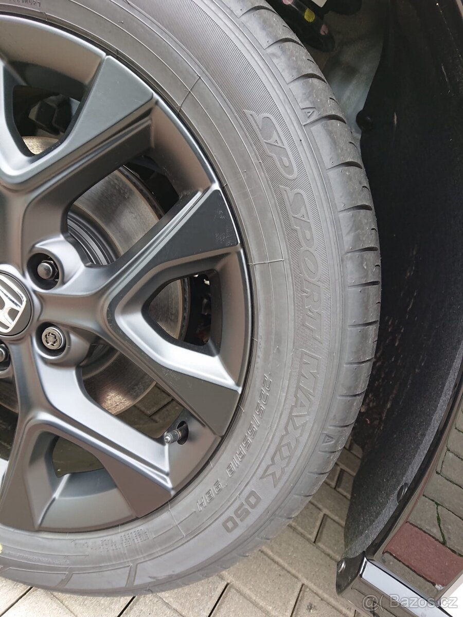 Dunlop SP Sport maxxx 225/55 r18