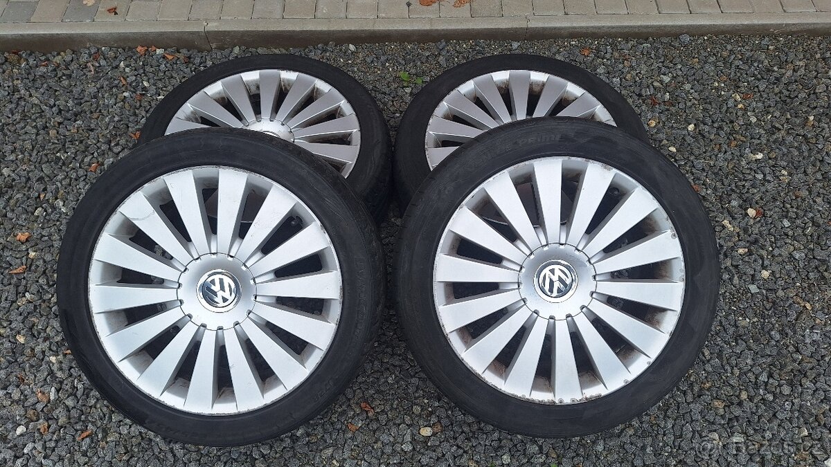 Alu kola 5x112 r17 vw 5ks + letní pneu 225/45 r17