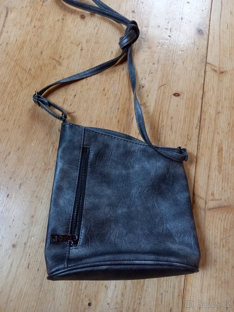 malá kabelka crossbody