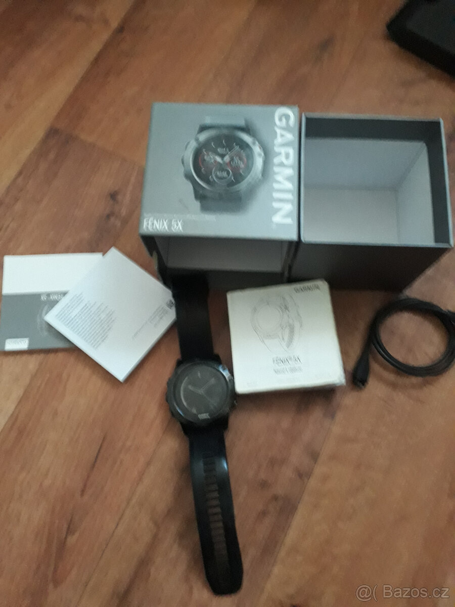 Garmin FENIX 5X - kompletní balení