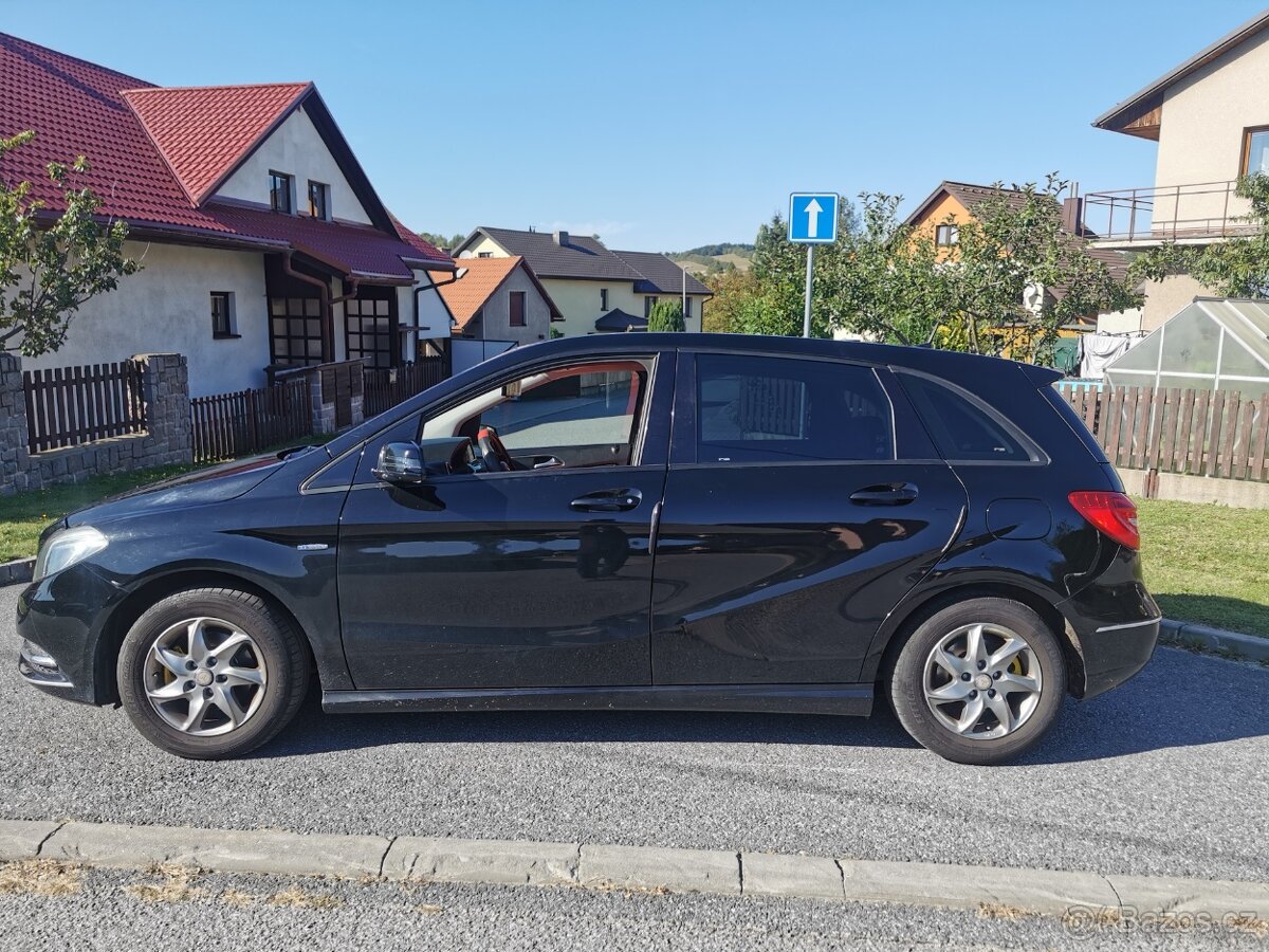 Mercedes třídy B  180CDI W246