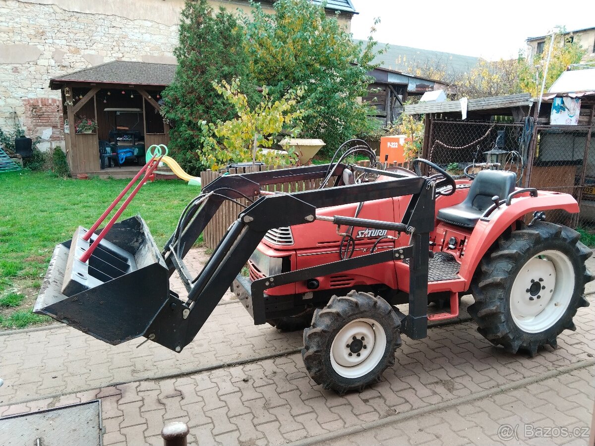 Malotraktor Kubota Saturn x20 4x4 čelní nakladač 300mth