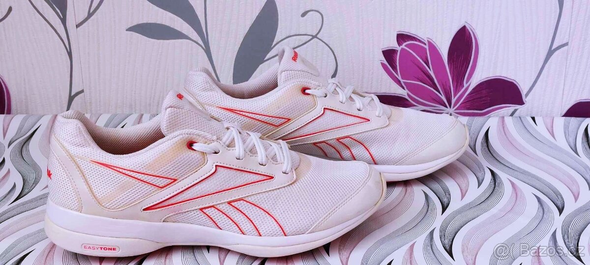 SENZAČNÍ DÁMSKÉ BOTASKY REEBOK EASY TONE - vel. 40