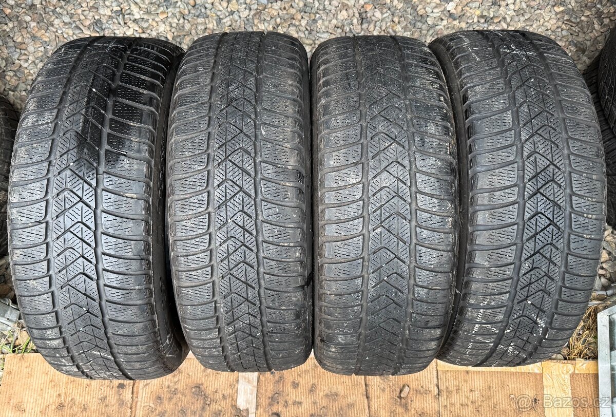 225/55/17 - Pirelli zimní sada pneu