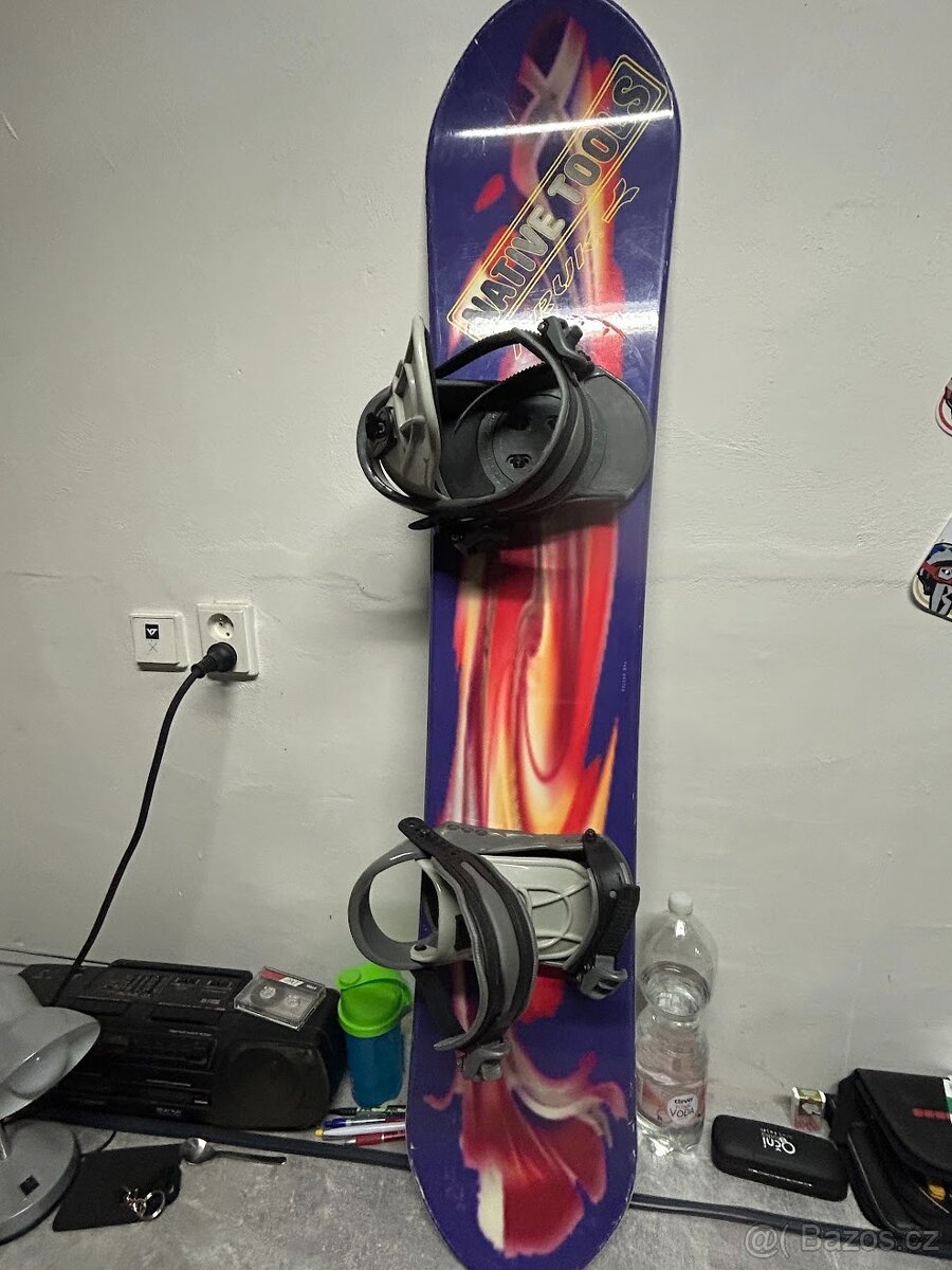 Dětský snowboard 140cm