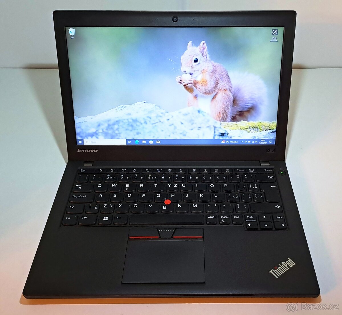 Pěkné Lenovo X250 i5-5200U SSD 256gb 8gbRAM Win 10