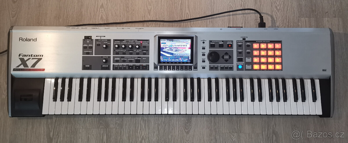 Roland Fantom X7