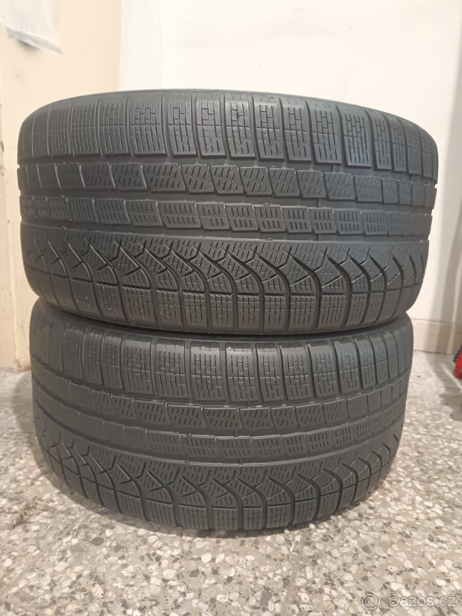 Zimní pneu 275/40/19 Pirelli P Zero Winter