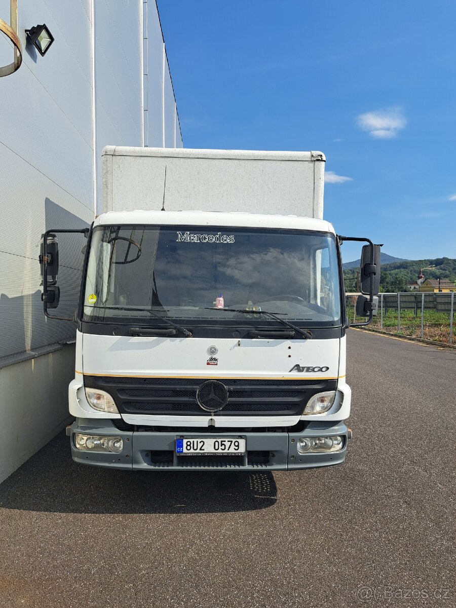 Mercedes Benz atego r.v 2008