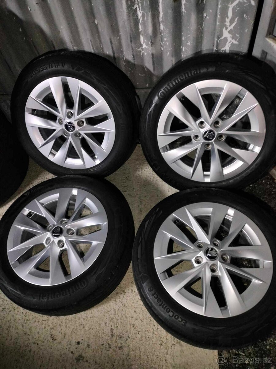 4ks alu disky orig Škoda ROTARE 5x112 R17 pneu 205/55 R17