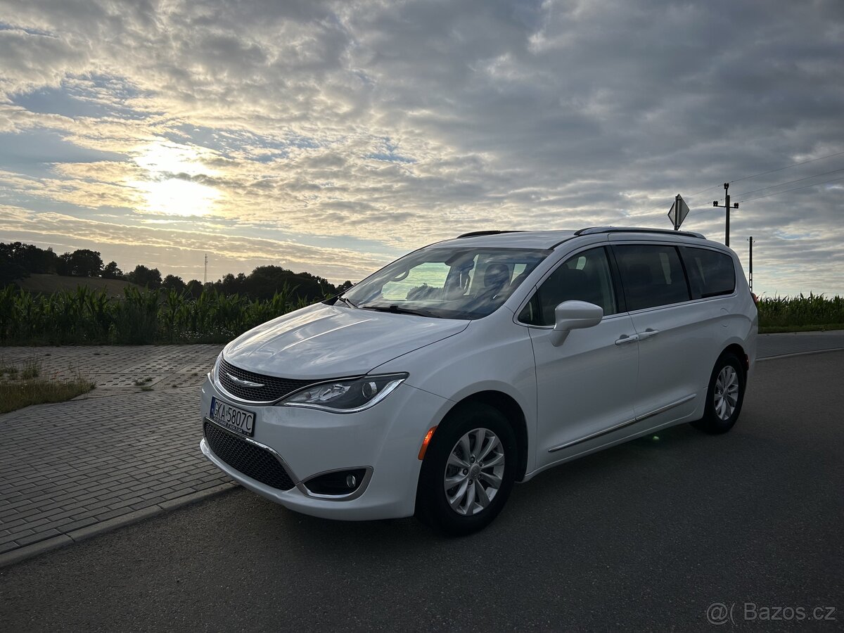 Chrysler pacifica 2018