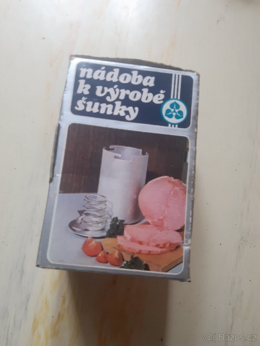 Nádoba na výrobu šunky