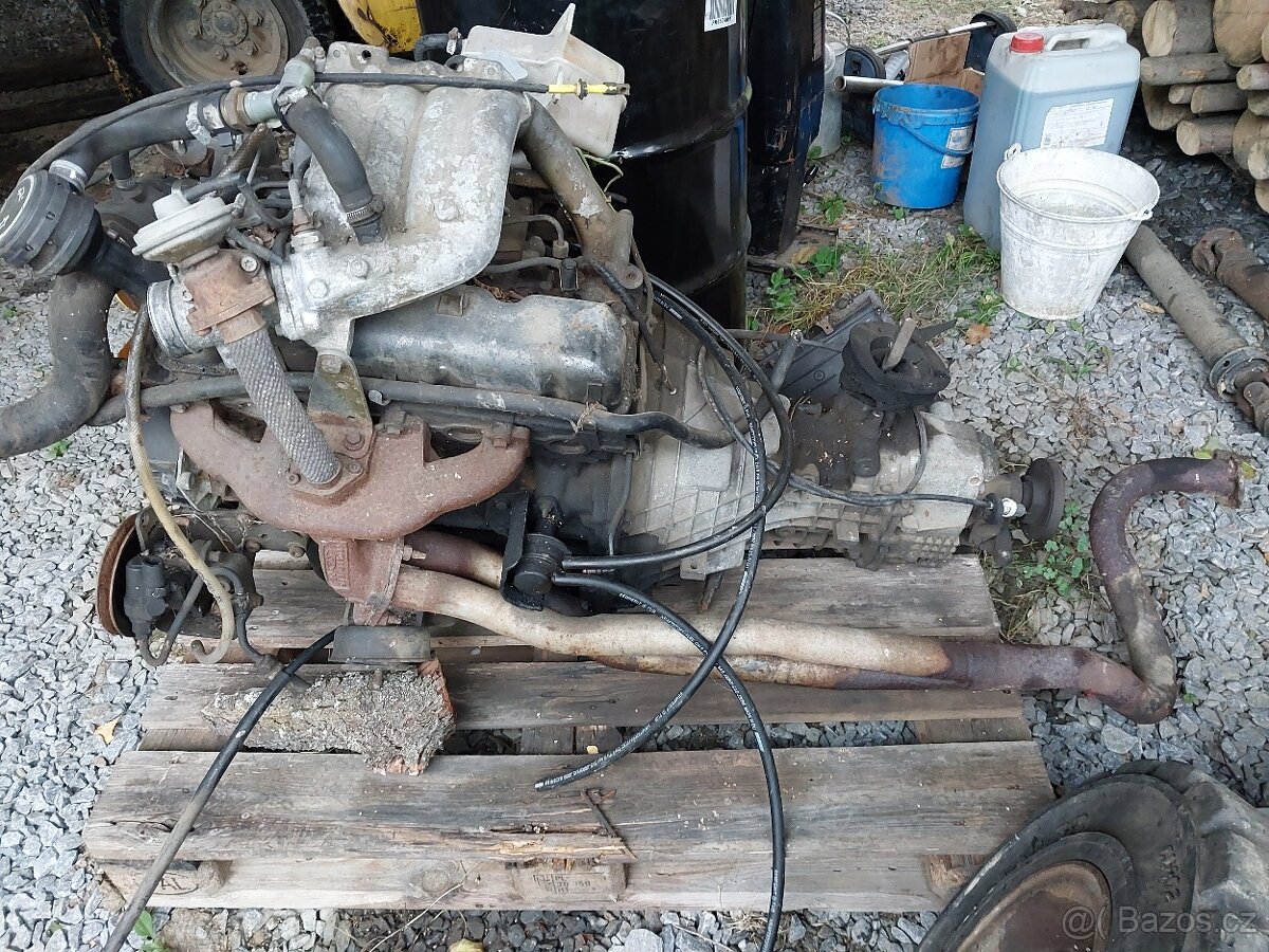 Motor Ford transit 2.5