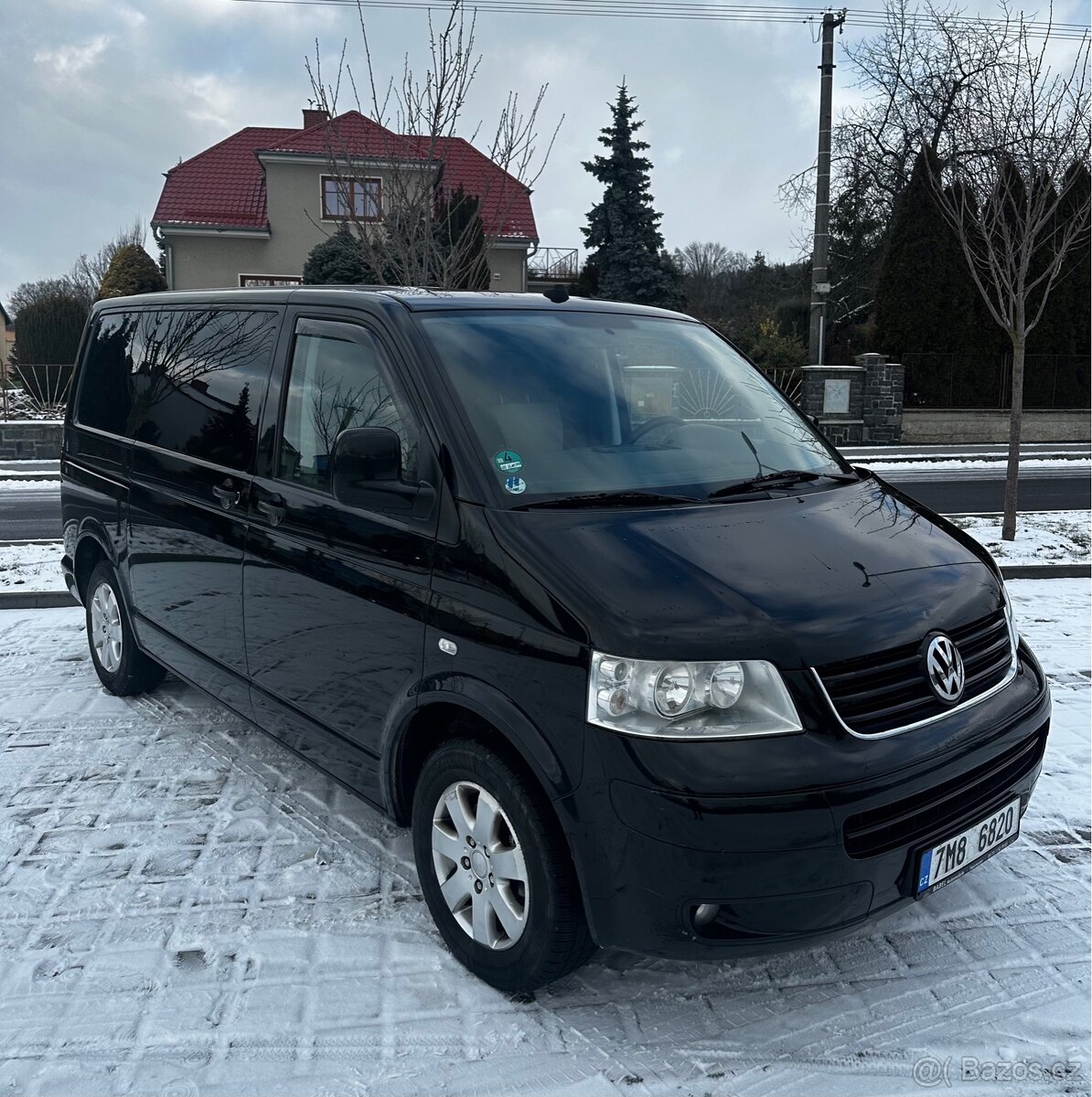 VW Multivan, 1.9 TDI, 75kw, najeto 292 tis, klima, tažné