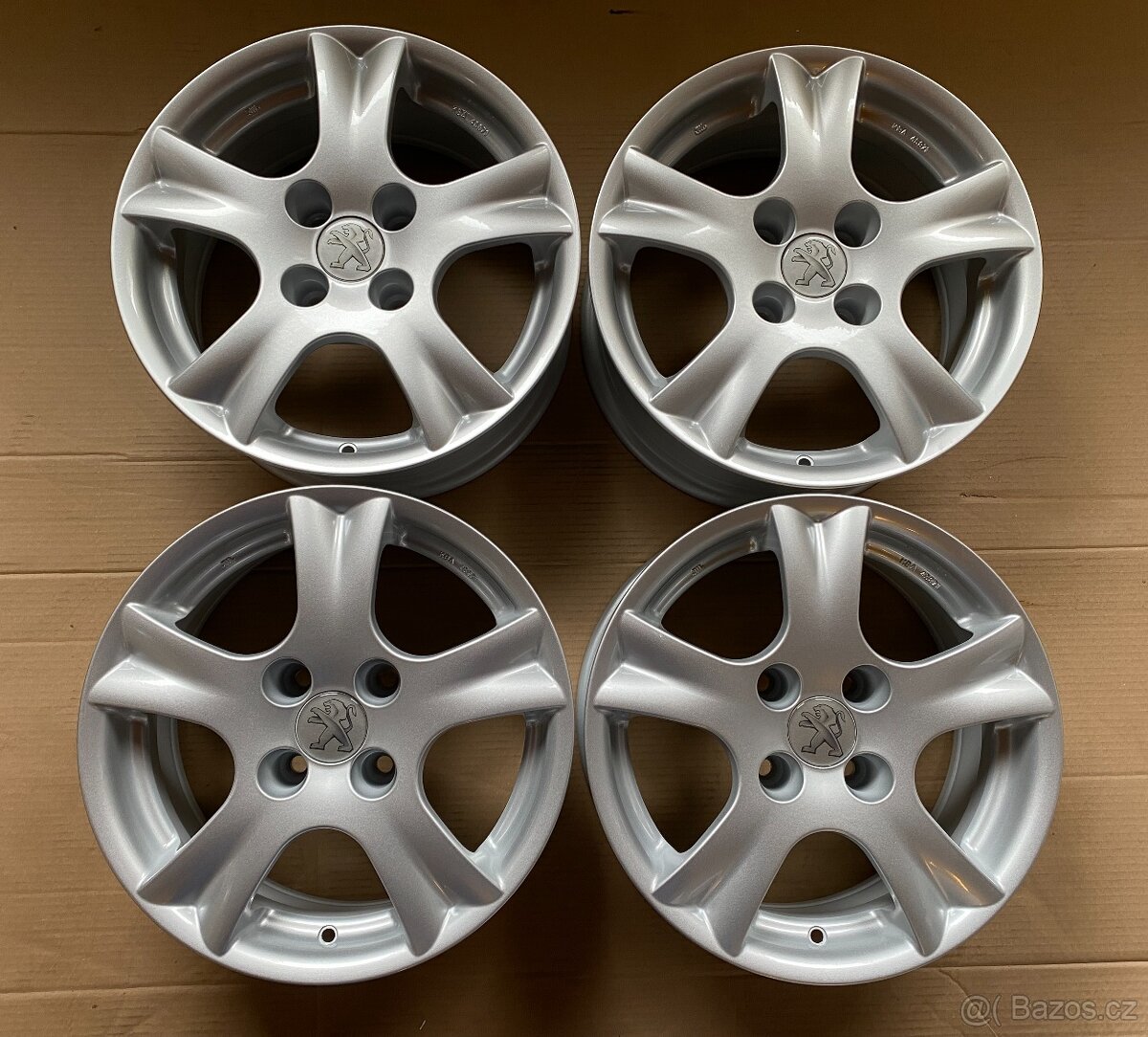 nová alu kola 15", rozteč šroubů 4x108 Peugeot, Citroen