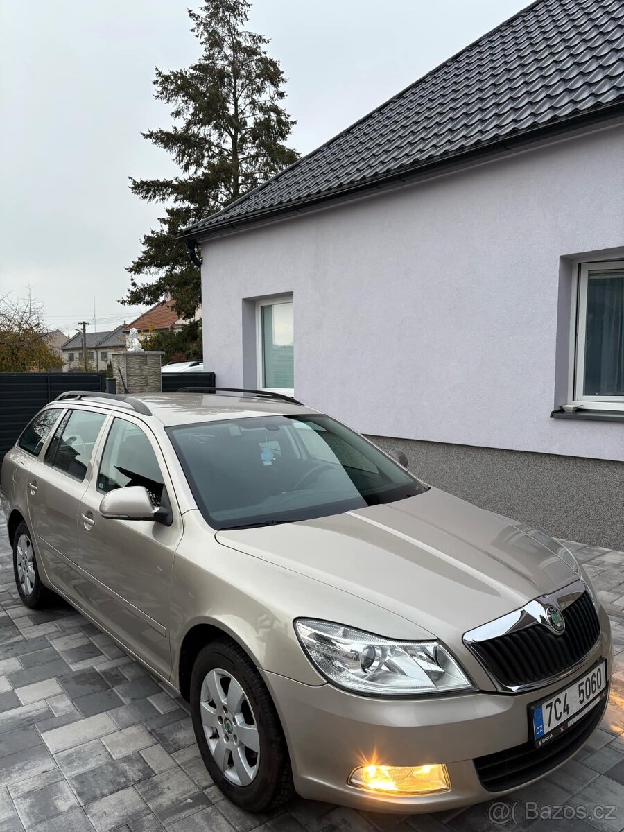 Škoda Octavia II Facelift ELEGANCE 1.6 TDI 77kW, pěkný stav